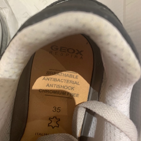 GEOX LED CUSTON TEXT SNEAKERS!! - Picture 2 of 3